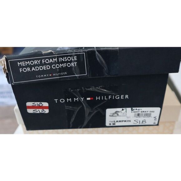 Tommy Hilfiger Men’s Sz 9M Light Gray Lampkin Flag Cup-Sole Low Top Sneakers SIB - Picture 12 of 12